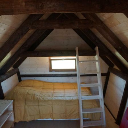 Ferme de la Corbette Bed and Breakfast Cluny Exteriör bild